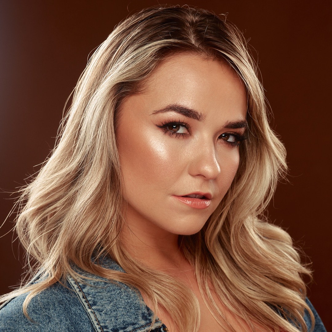 Ella profile image